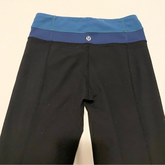 Lululemon Black and Blue Yoga Pants Flared Missing Size - Picture 9 of 16